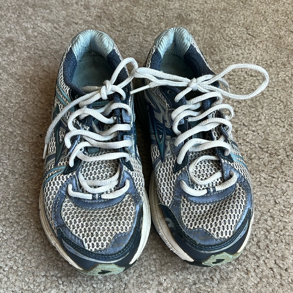 Women Sports Shoes
